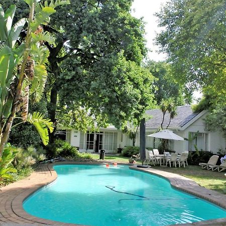 Garden Place Guest Houses Johannesburg Exterior photo