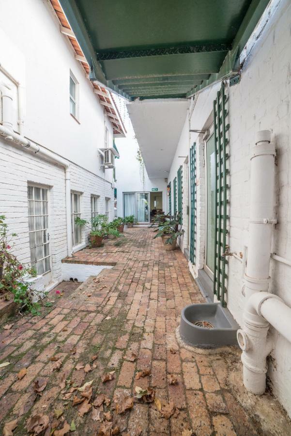 Garden Place Guest Houses Johannesburg Exterior photo